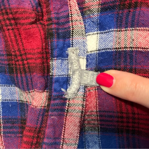 Charlotte Russe Red and Blue Plaid Button Down Shirt - Picture 3 of 5